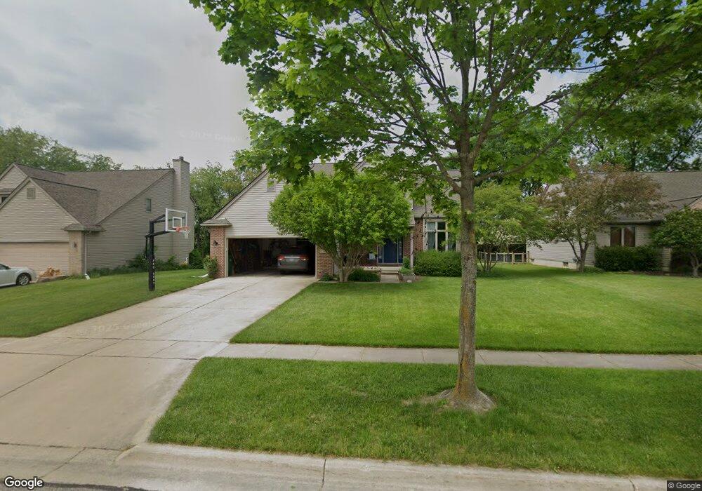 2329 Chestnut Crescent unit 231, Saline, MI 48176 - photo 1