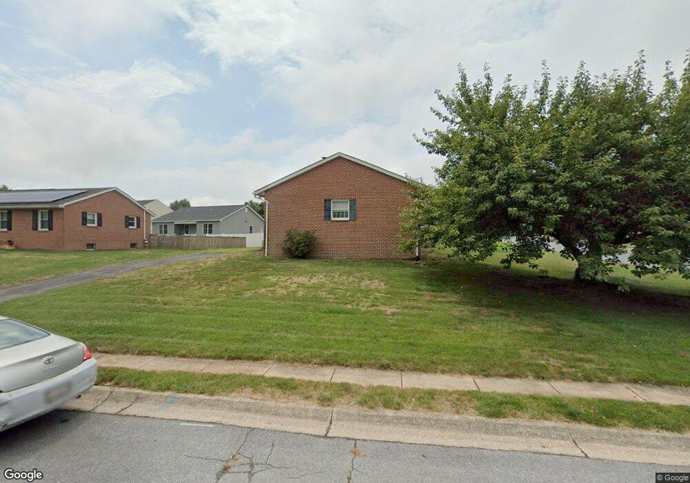 8 Kings Dr, Taneytown, MD 21787 - photo 1