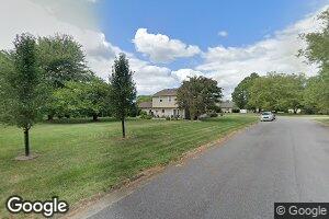16 Riverside Dr, Smithfield, VA 23430