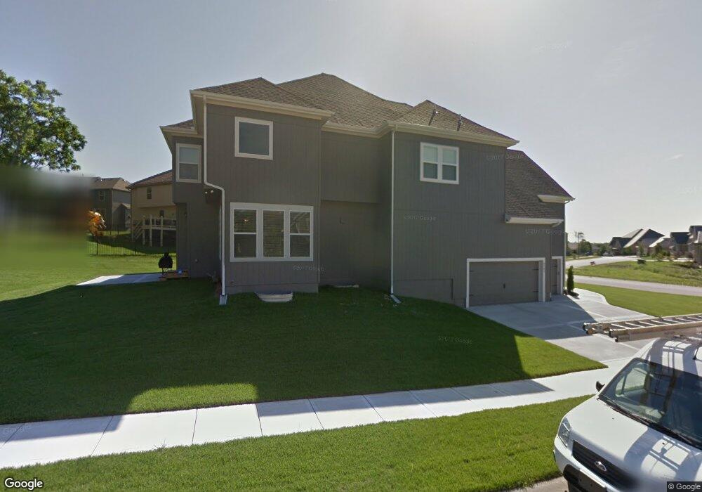 9701 Hollis Ln, Shawnee, KS 66227 - photo 1