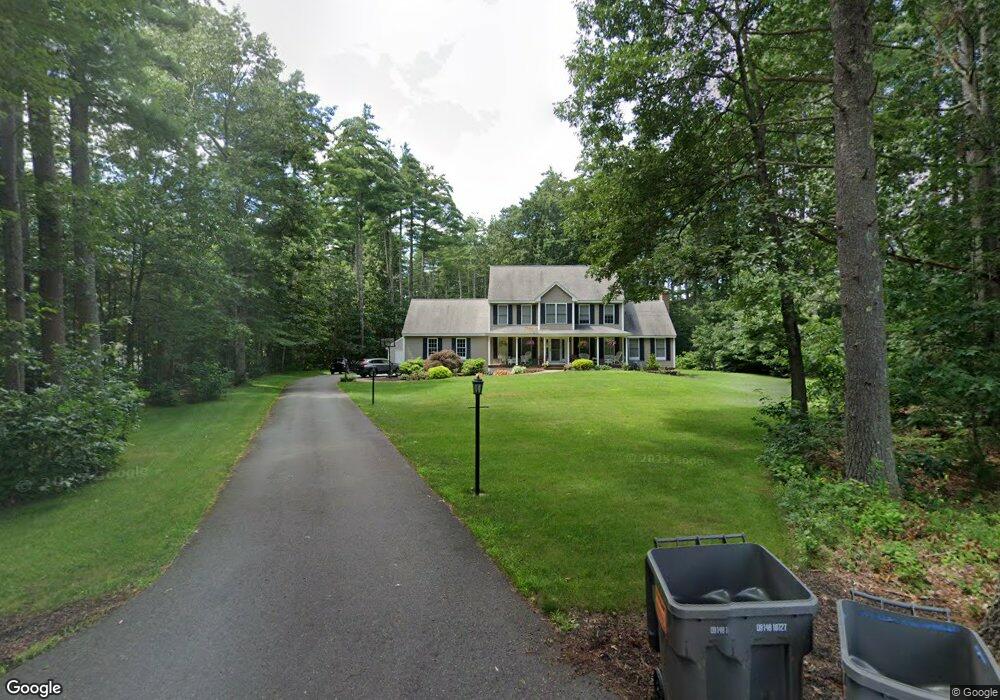 10 Moeckel Rd, Windham, NH 03087 - photo 1