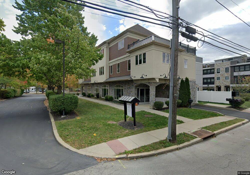 18 Berkley Rd unit 11, Devon, PA 19333 - photo 1