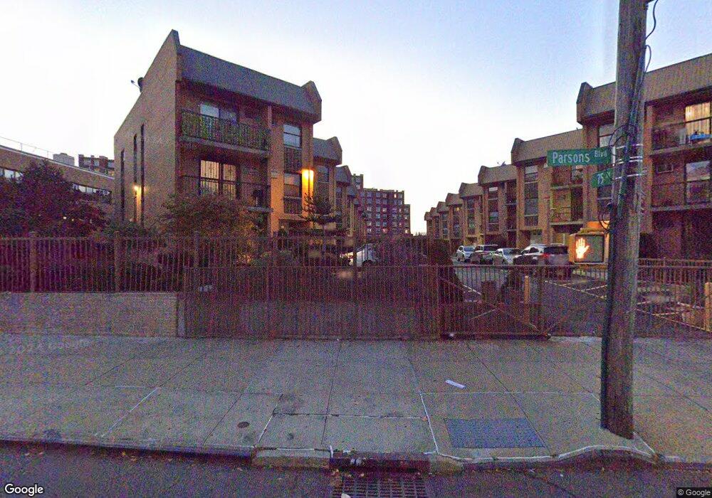 75-30 Parsons Blvd unit 2, Fresh Meadows, NY 11366 - photo 1