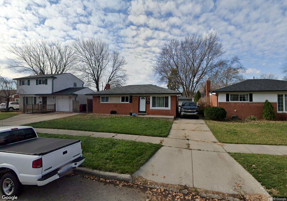 30565 Indigo St, Roseville, MI 48066 - photo 1