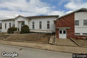 105 E 3rd Ave, Caney, KS 67333