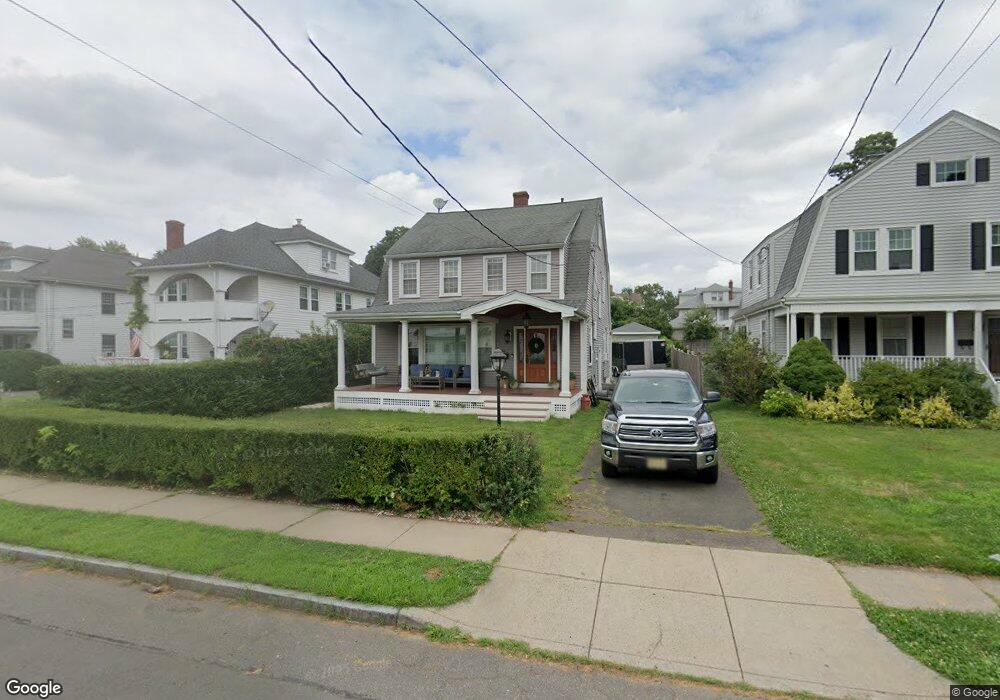 84 Quaker Ln S, West Hartford, CT 06119 - photo 1