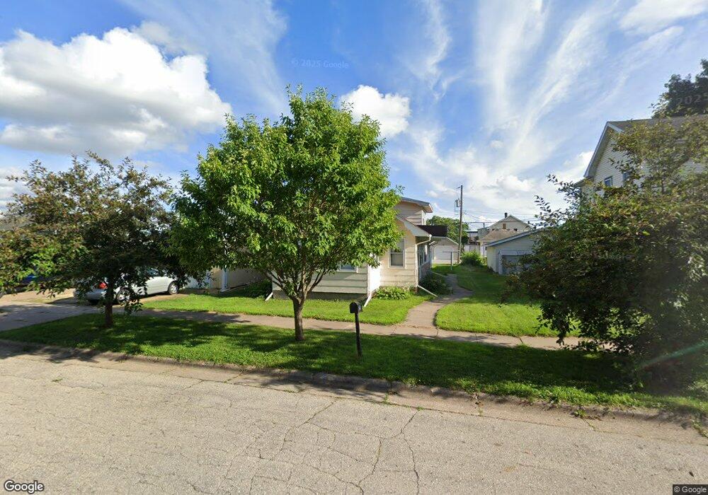 233 N 1st St, La Crescent, MN 55947 - photo 1