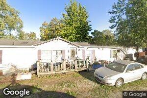 301 E Bell Ave, Redkey, IN 47373