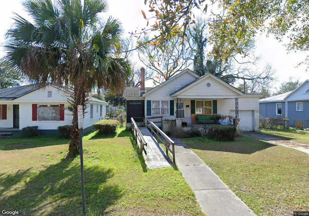 717 W 47th St, Savannah, GA 31405 - photo 1