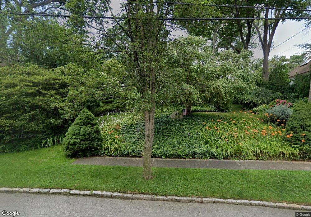 3 Richards Rd, Port Washington, NY 11050 - photo 1