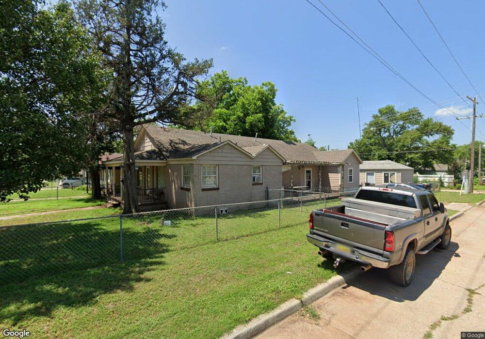 1125 N 11th St, Duncan, OK 73533 - photo 1