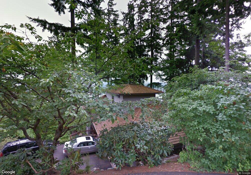 4751 Fernridge Ln, Mercer Island, WA 98040 - photo 1