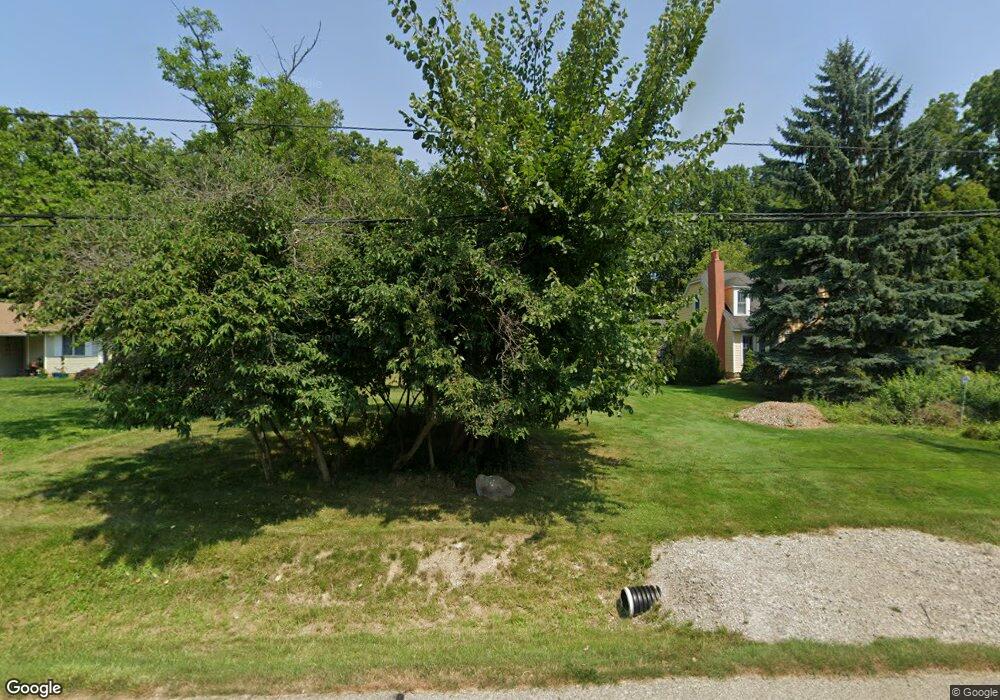 8190 Stout Ave, Grosse Ile, MI 48138 - photo 1