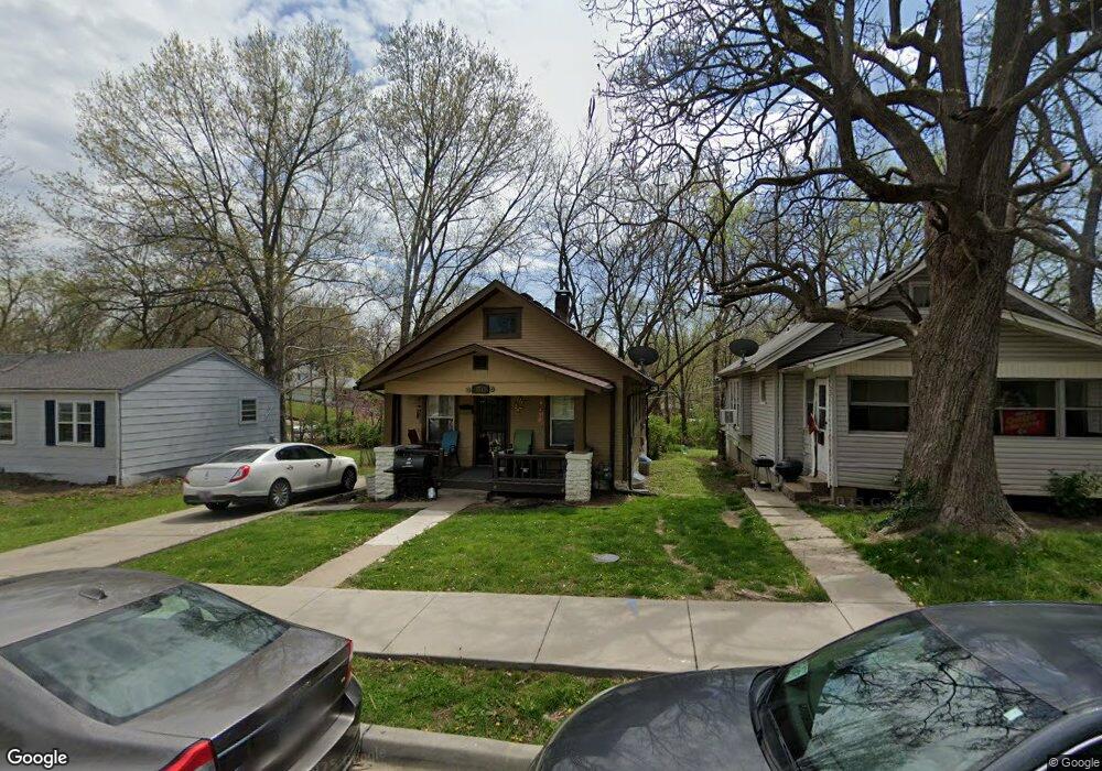 3513 E 68th St, Kansas City, MO 64132 - photo 1
