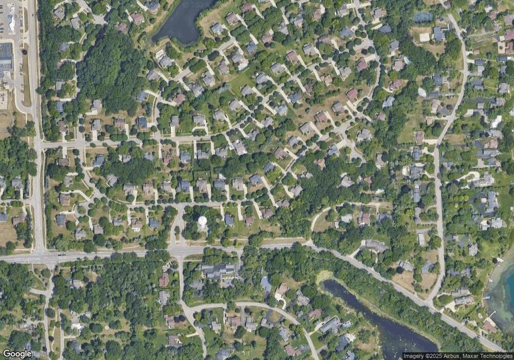 2896 West Bloomfield Oaks Dr, West Bloomfield, MI 48324 - photo 1