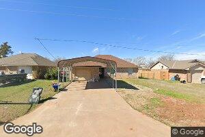 214 Osage Ave, Geronimo, OK 73543