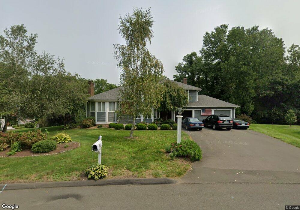 15 Pondview Dr, Cromwell, CT 06416 - photo 1