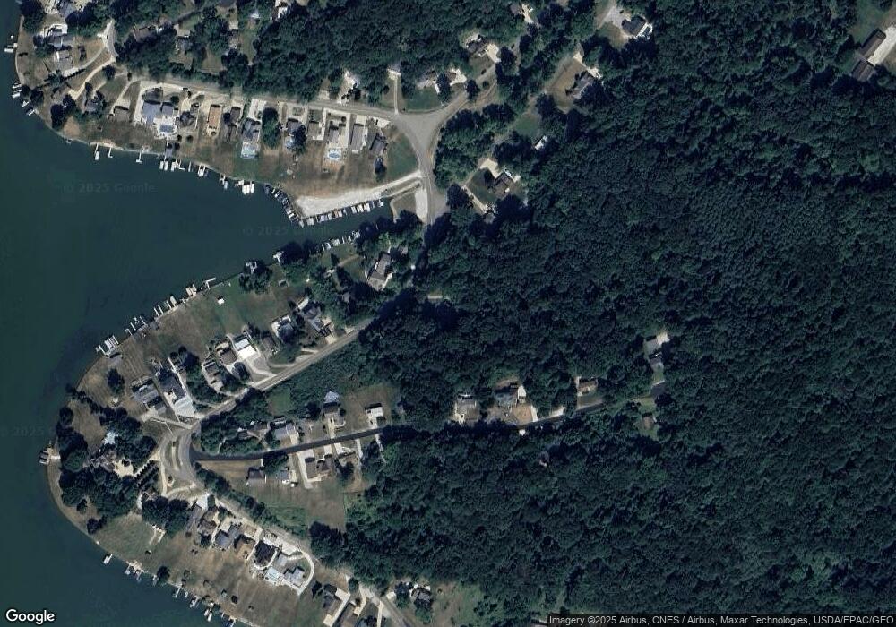 331 E Mohawk Dr, Malvern, OH 44644 - photo 1