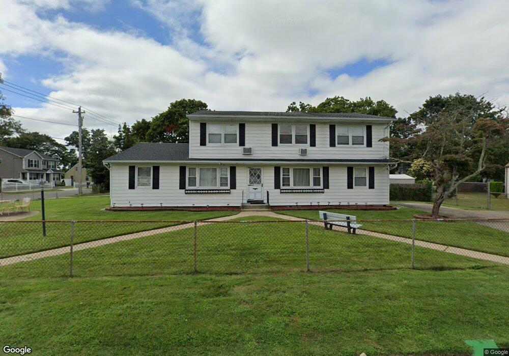 111 Warren St, Copiague, NY 11726 - photo 1