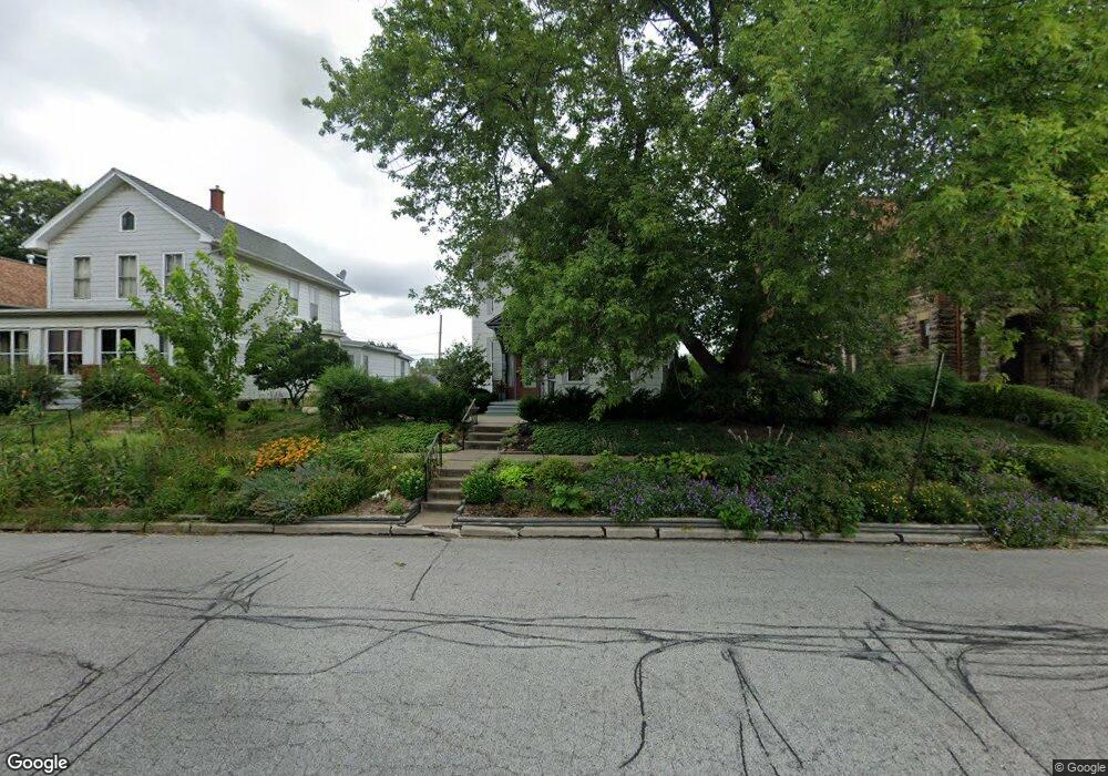 1022 W 9th St, Davenport, IA 52804 - photo 1