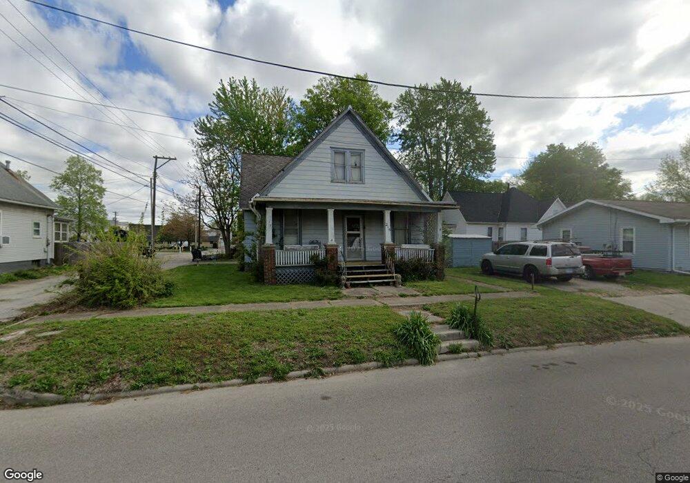 216 Decatur St, Lincoln, IL 62656 - photo 1