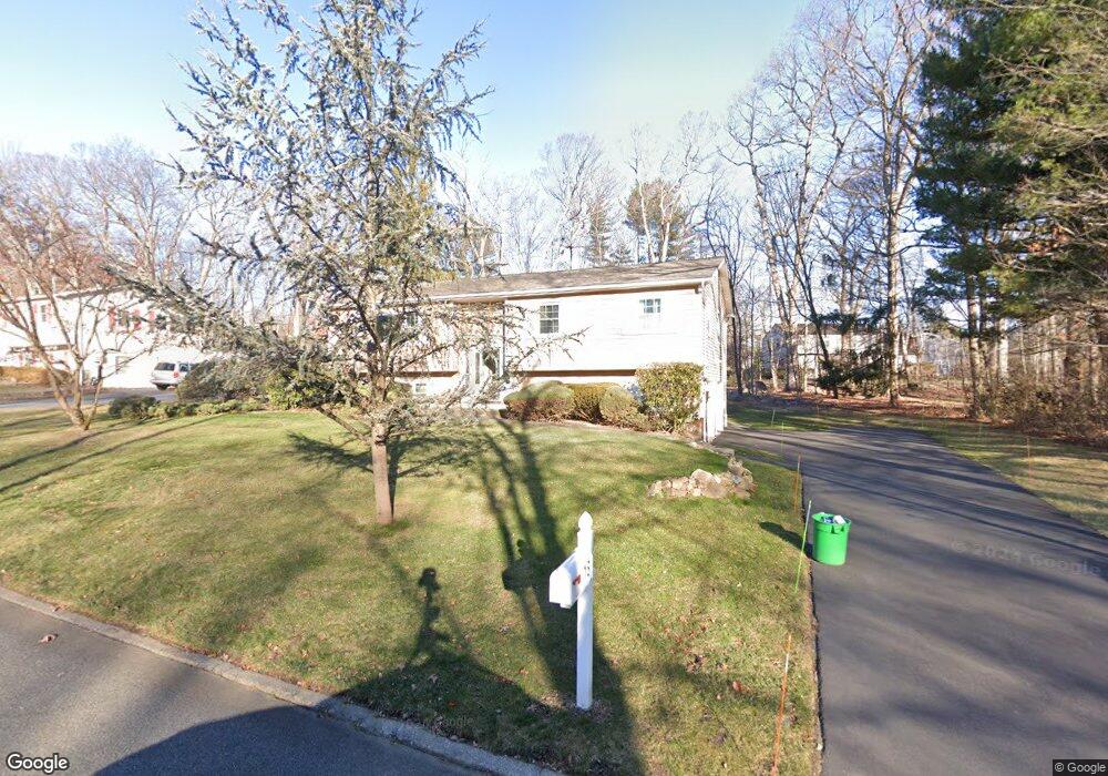 18 Sturbridge Ct, Nanuet, NY 10954 - photo 1