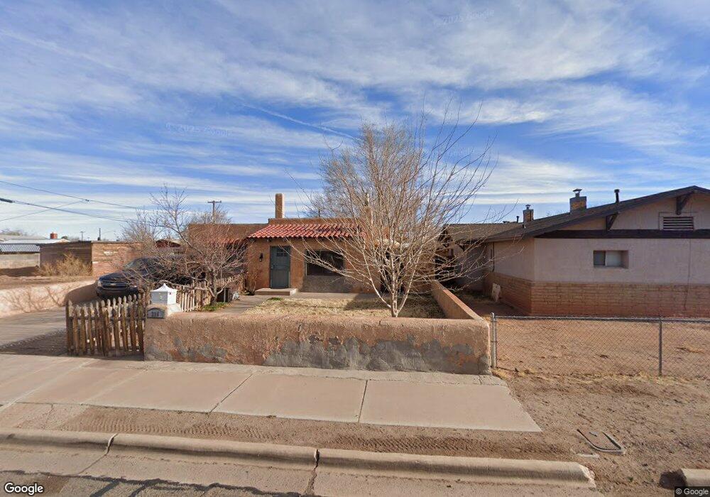 216 E Maple St unit 216 1/2 E Maple Stre, Winslow, AZ 86047 - photo 1