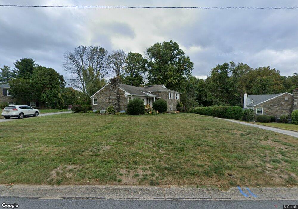 2724 S Kent Rd, Broomall, PA 19008 - photo 1