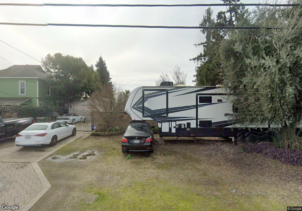 918 W Woodbridge Rd, Lodi, CA 95242 - photo 1