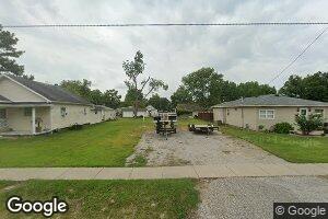 713 S Walnut St, Sesser, IL 62884