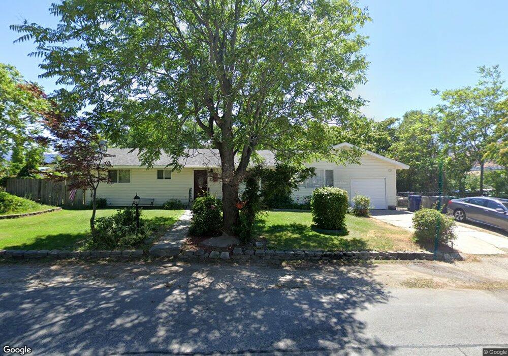 180 1st St SE, East Wenatchee, WA 98802 - photo 1