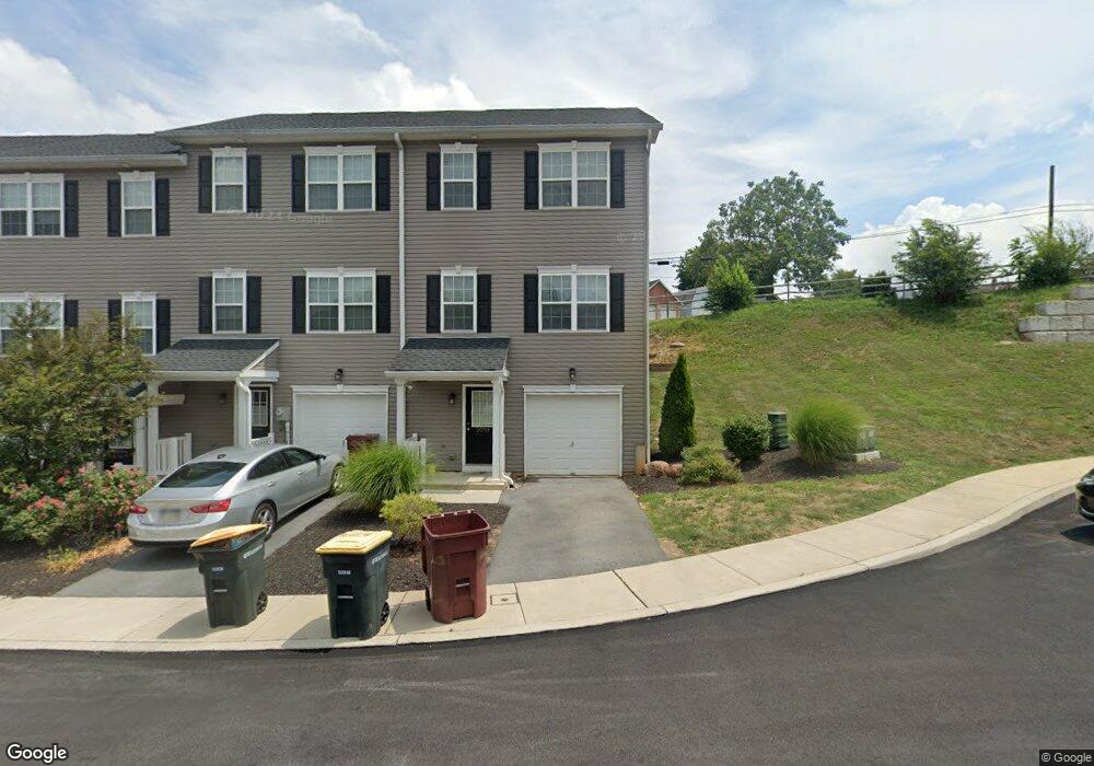 2070 Arey Ln, Whitehall, PA 18052 - photo 1