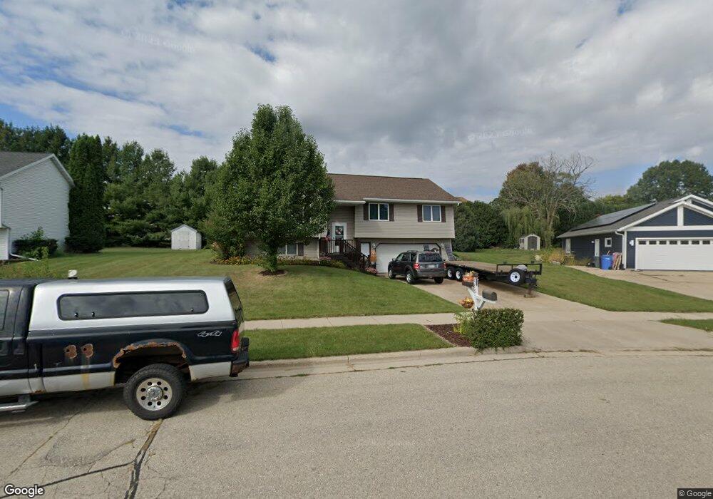 285 Robinson Rd, Oregon, WI 53575 - photo 1