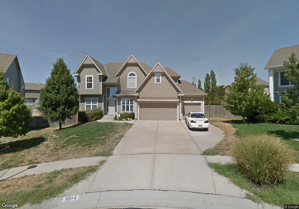 5814 Theden St, Shawnee, KS 66218 - photo 1