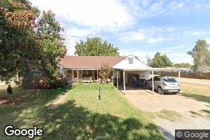 502 Oklahoma Ave, Mountain View, OK 73062