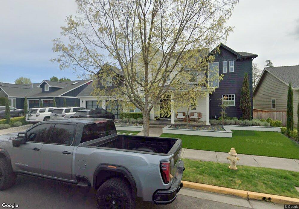 1017 Steamboat Dr, Central Point, OR 97502 - photo 1