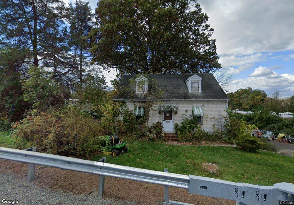 177 S Pleasantview Rd, Pottstown, PA 19464 - photo 1