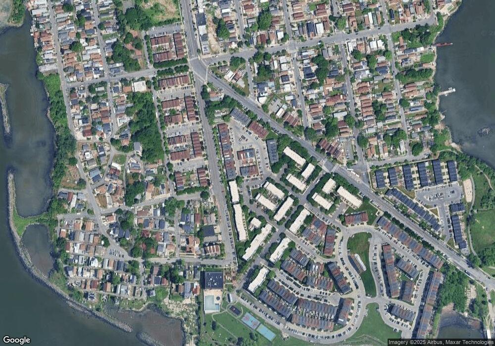 141 Admiral Ln unit 149, Bronx, NY 10473 - photo 1