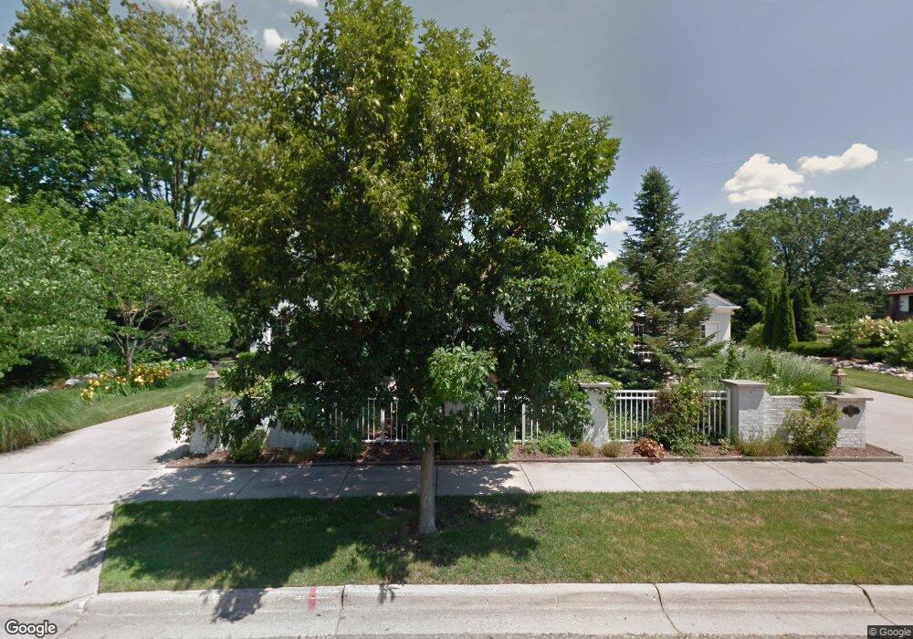 1401 Cambridge Rd, Lansing, MI 48911 - photo 1