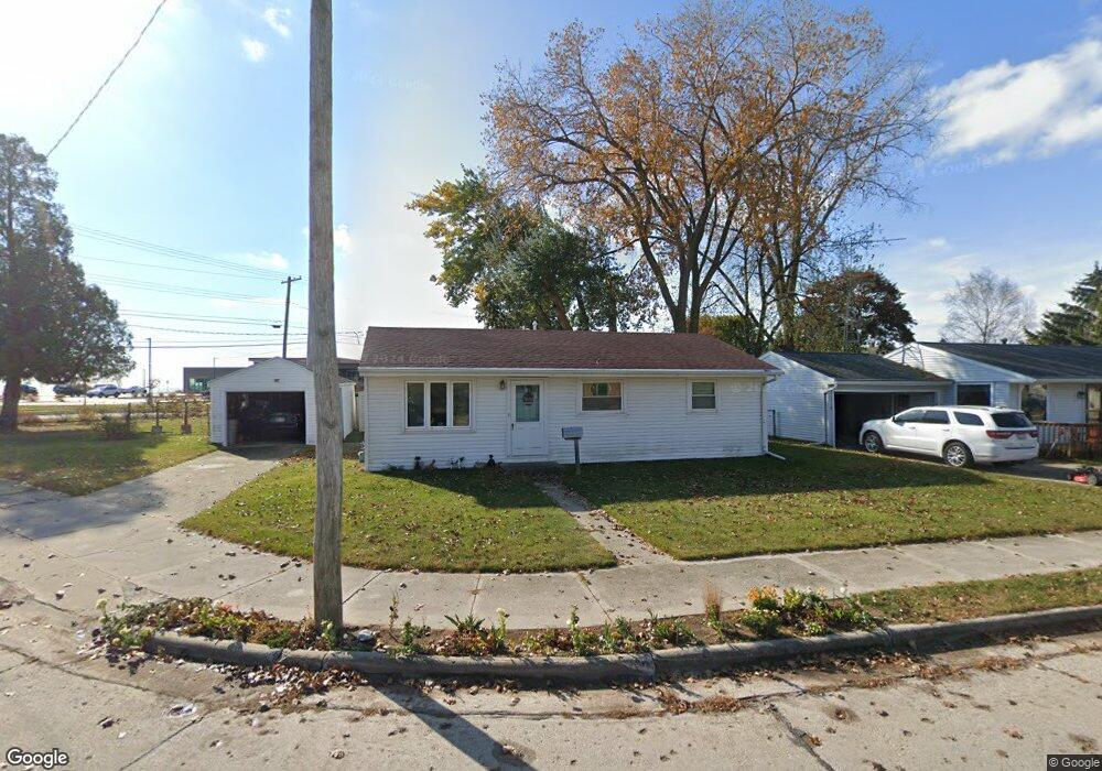 2209 9th Place, Two Rivers, WI 54241 - photo 1