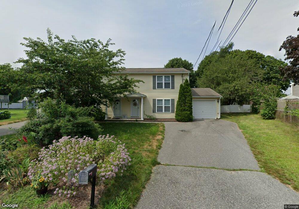 53 Chiswick Rd unit 1, Warwick, RI 02889 - photo 1
