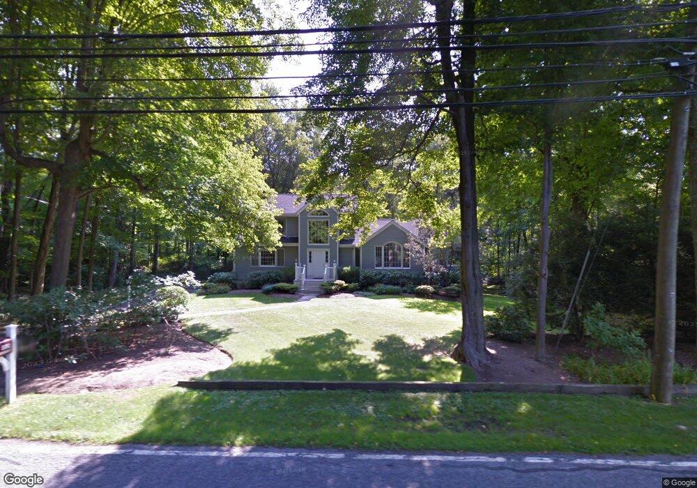 229 Weed St, New Canaan, CT 06840 - photo 1