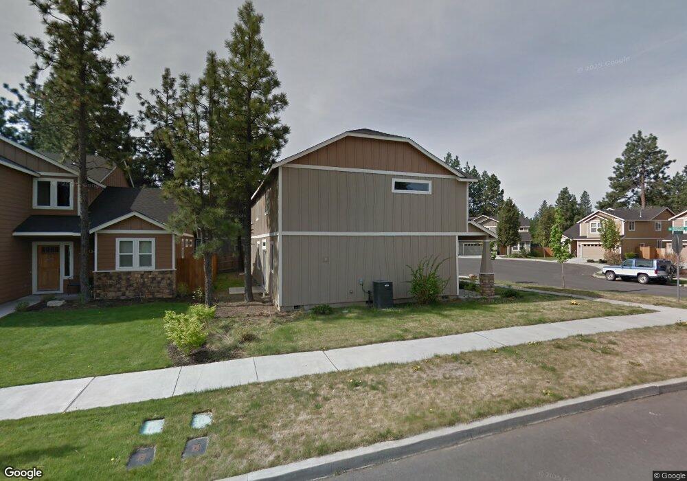 19820 SW Herschel Ct, Bend, OR 97702 - photo 1