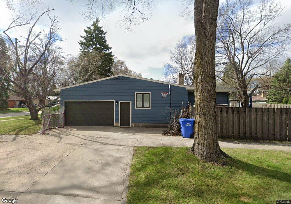 1701 6th St S, Fargo, ND 58103 - photo 1