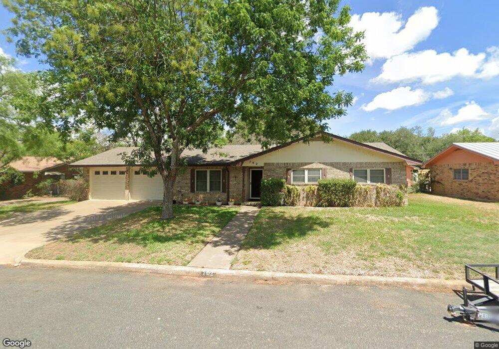 702 N Bowie St, Fredericksburg, TX 78624 - photo 1