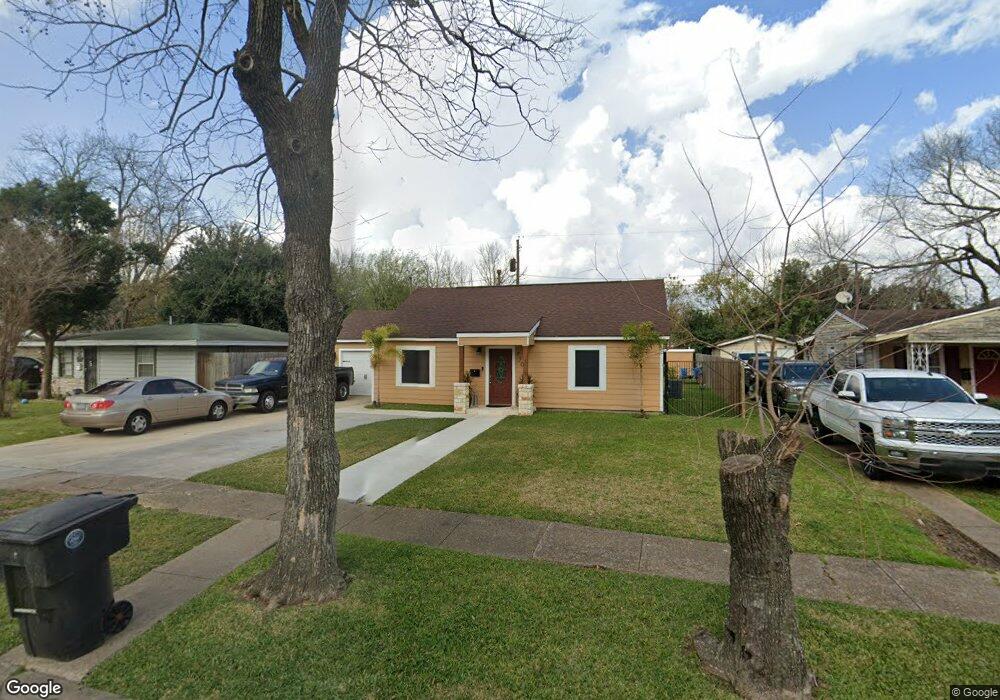 7503 Buena Vista St, Houston, TX 77087 - photo 1