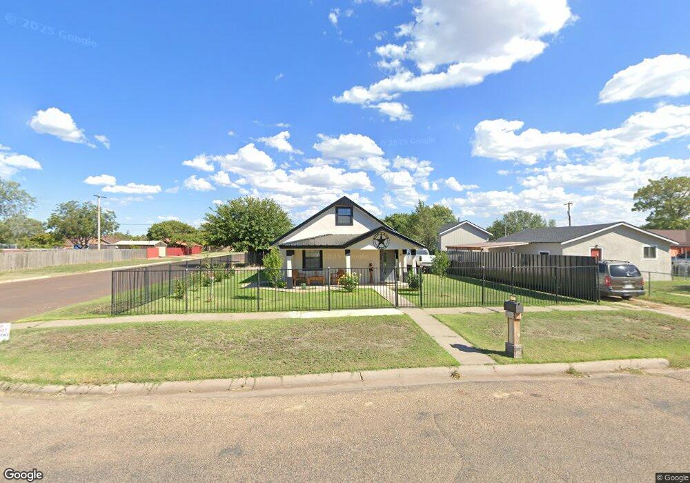 901 Beard Ave, Dumas, TX 79029 - photo 1