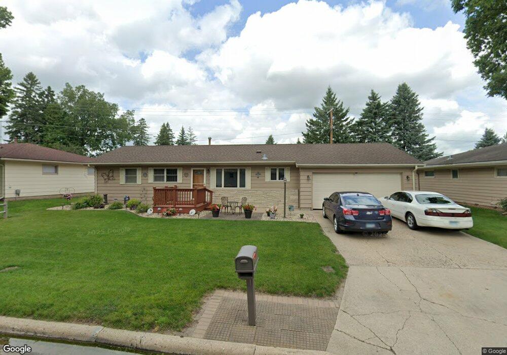 203 E Richway Dr, Albert Lea, MN 56007 - photo 1