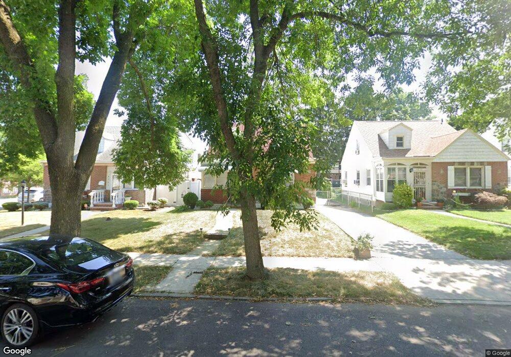 8507 250th St, Bellerose, NY 11426 - photo 1