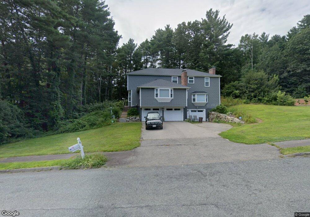 8 Lakewood Dr, Medfield, MA 02052 - photo 1